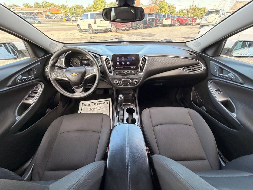 2019 Chevrolet Malibu Image 15