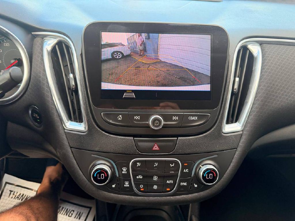 2019 Chevrolet Malibu Image 18