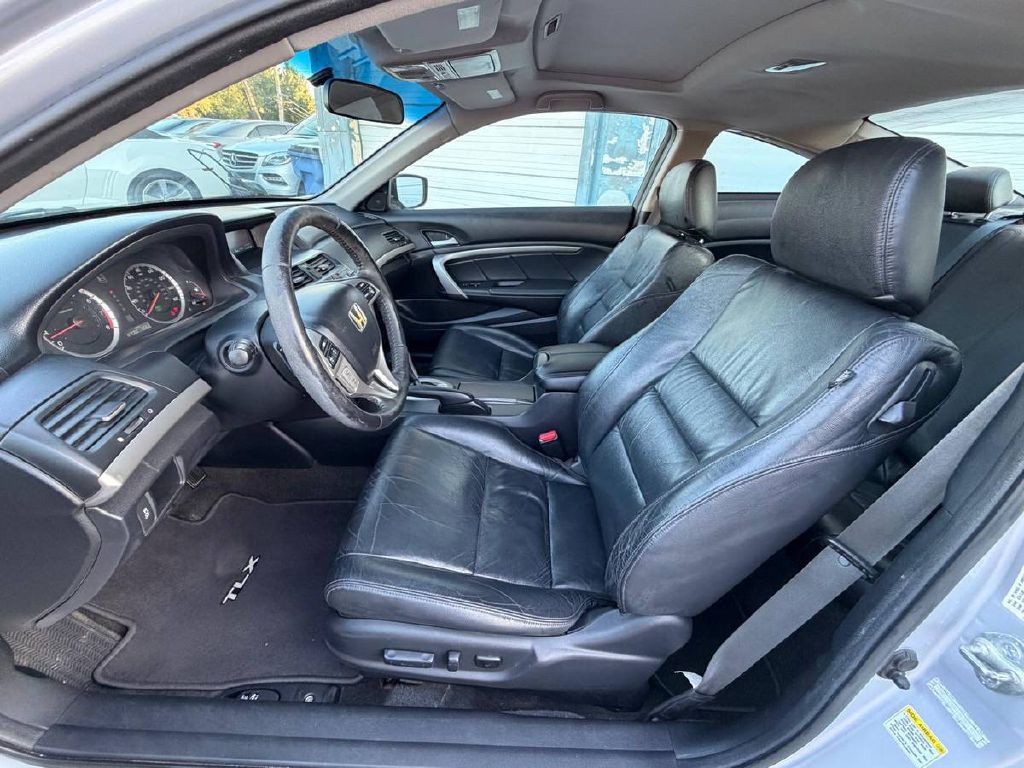 2011 Honda Accord Image 9