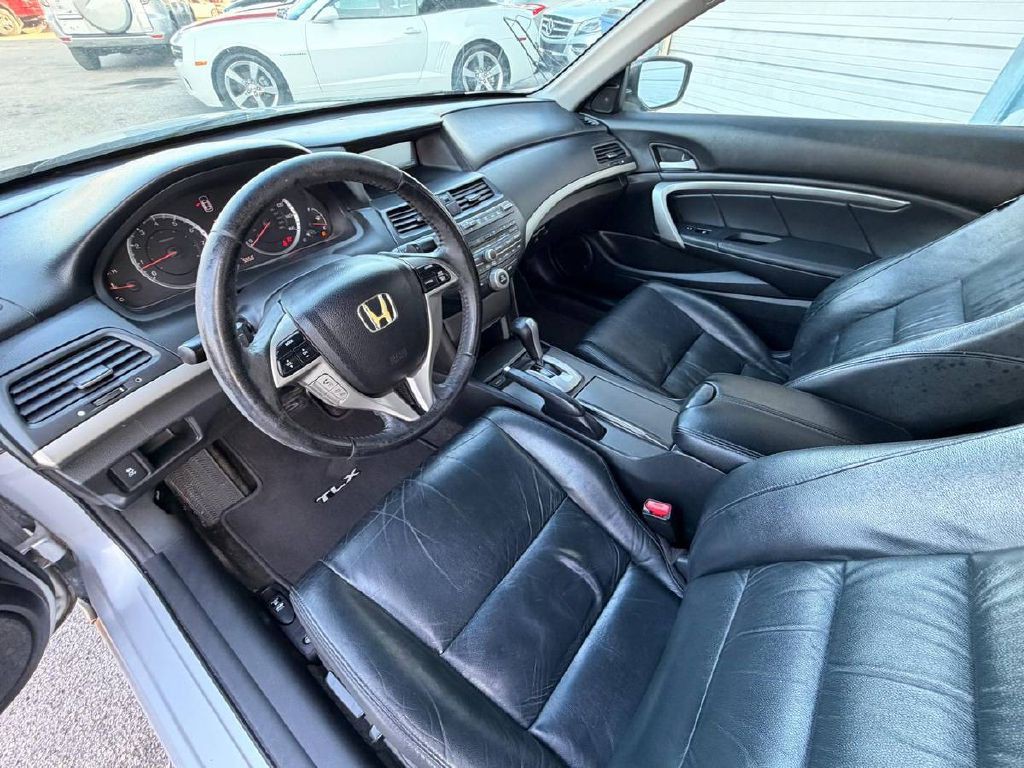 2011 Honda Accord Image 10