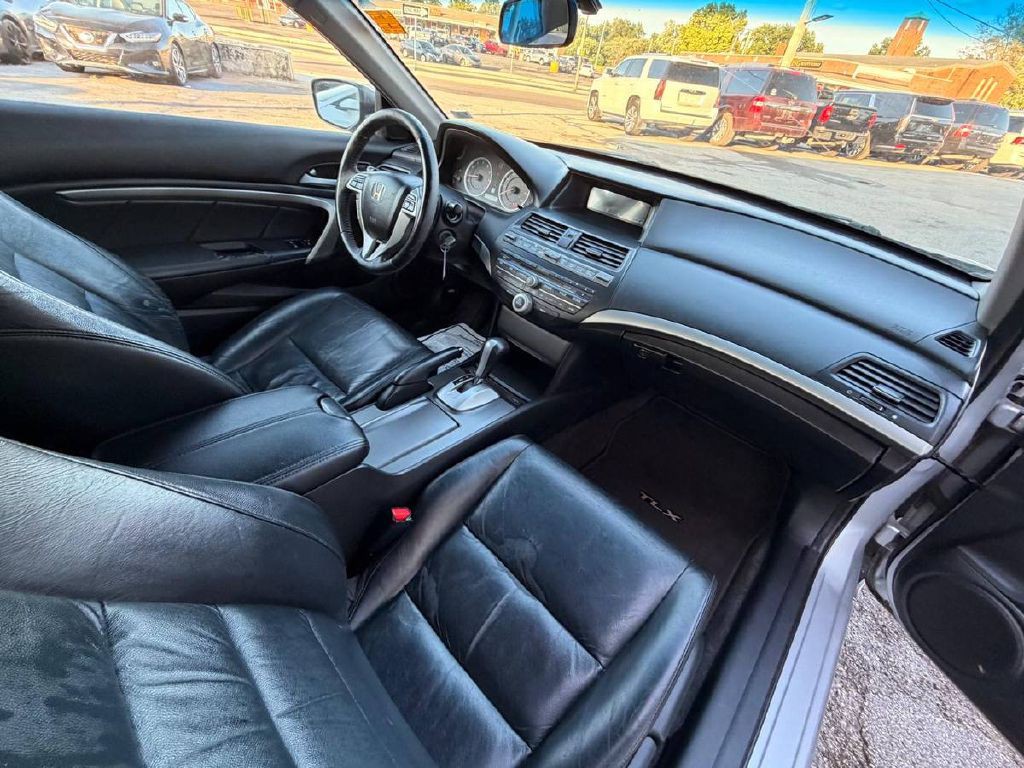 2011 Honda Accord Image 12