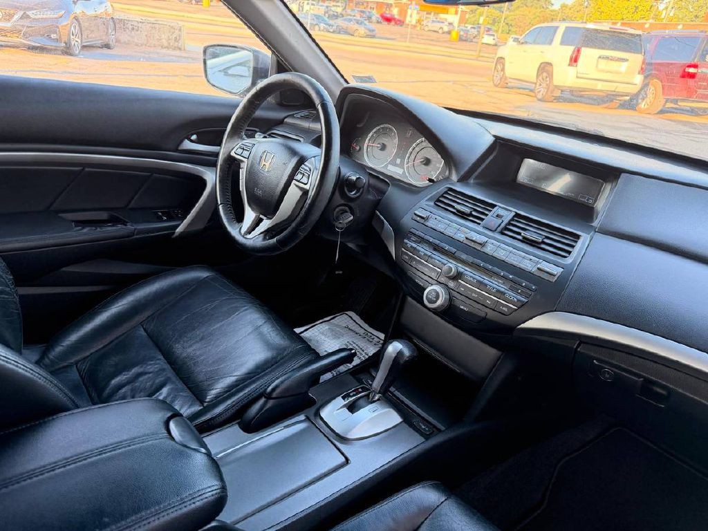 2011 Honda Accord Image 13