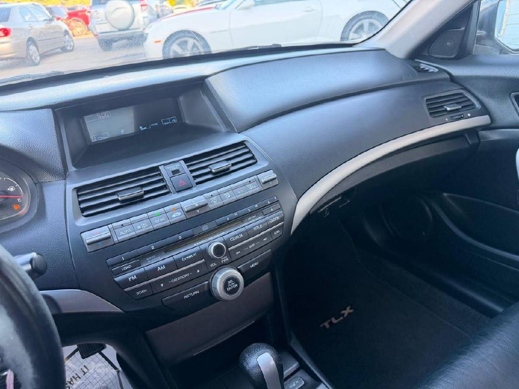 2011 Honda Accord Image 15