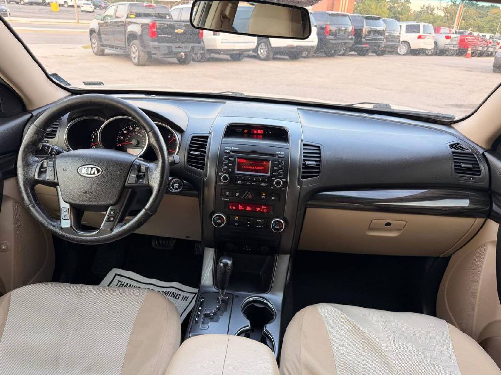 2011 Kia Sorento Image 17