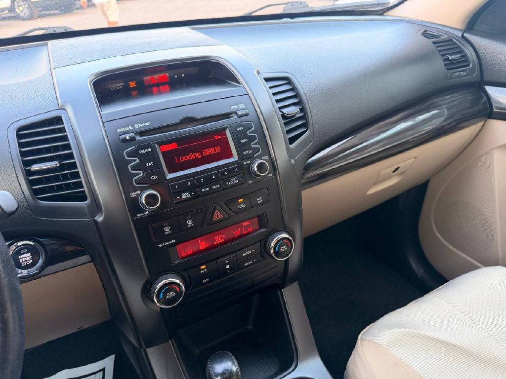 2011 Kia Sorento Image 19
