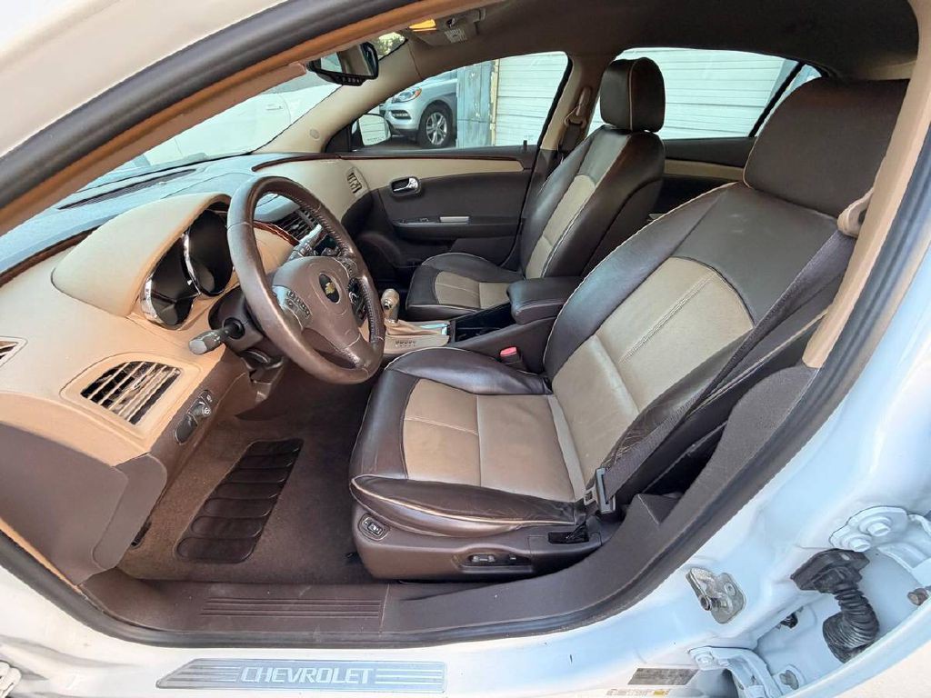 2009 Chevrolet Malibu Image 9