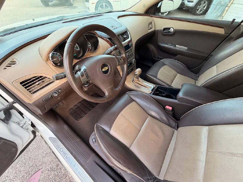 2009 Chevrolet Malibu Image 10