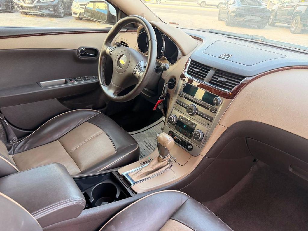 2009 Chevrolet Malibu Image 13