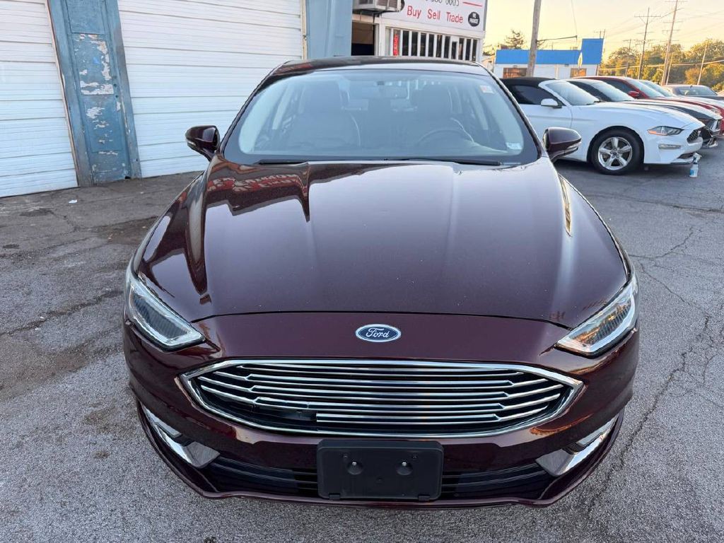 2017 Ford Fusion Image 2