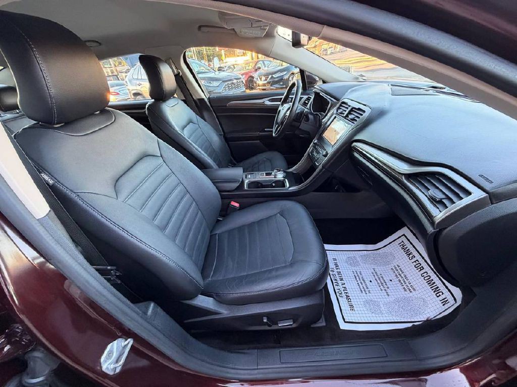 2017 Ford Fusion Image 11