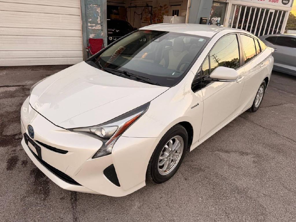 2017 Toyota Prius Image 3
