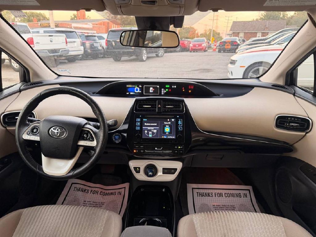 2017 Toyota Prius Image 15
