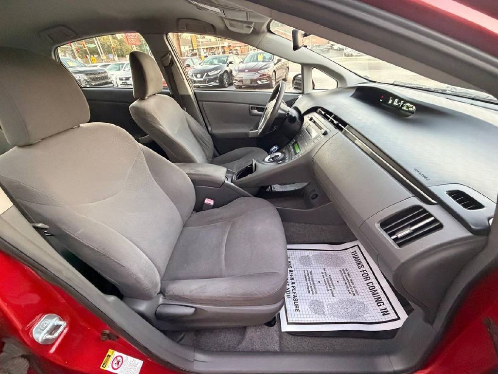 2010 Toyota Prius Image 10