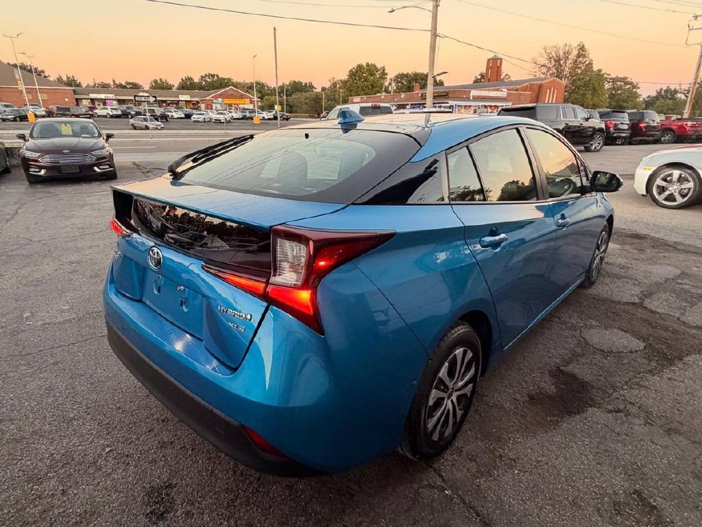 2022 Toyota Prius Image 6