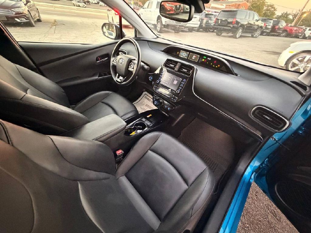 2022 Toyota Prius Image 11