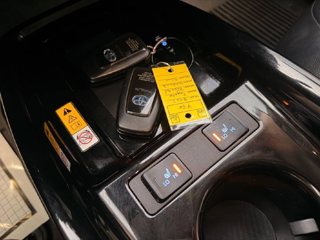 2022 Toyota Prius Image 17
