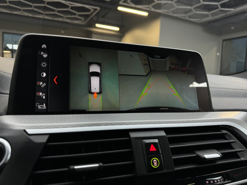 2018 BMW X3 Image 34