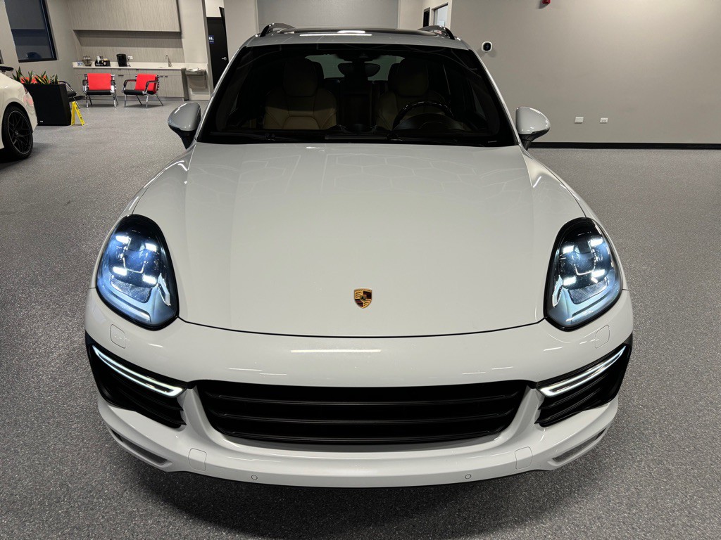 2016 Porsche Cayenne Image 4
