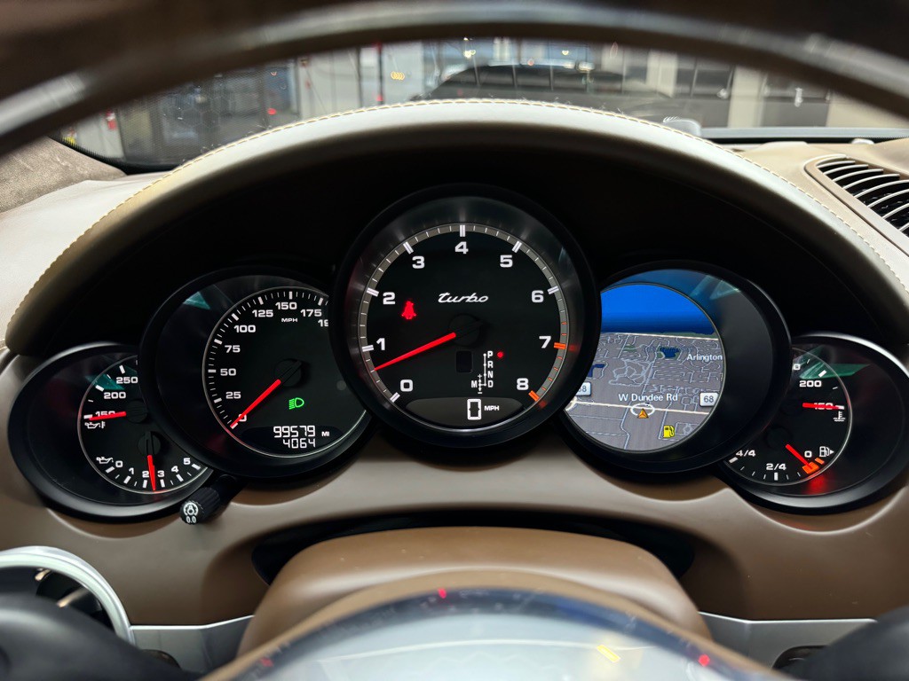 2016 Porsche Cayenne Image 35