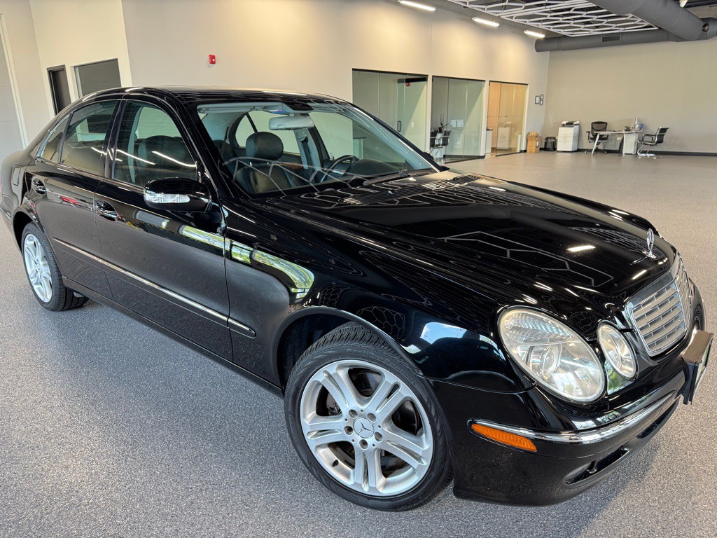 2006 Mercedes-Benz E-Class Image 3