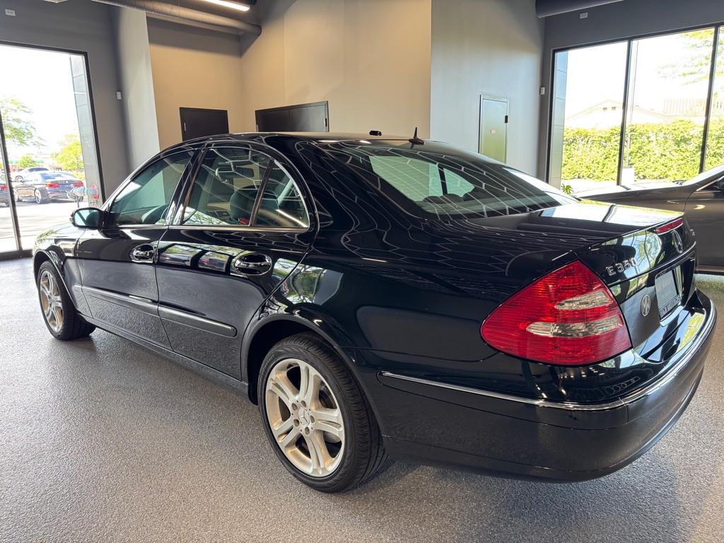 2006 Mercedes-Benz E-Class Image 10