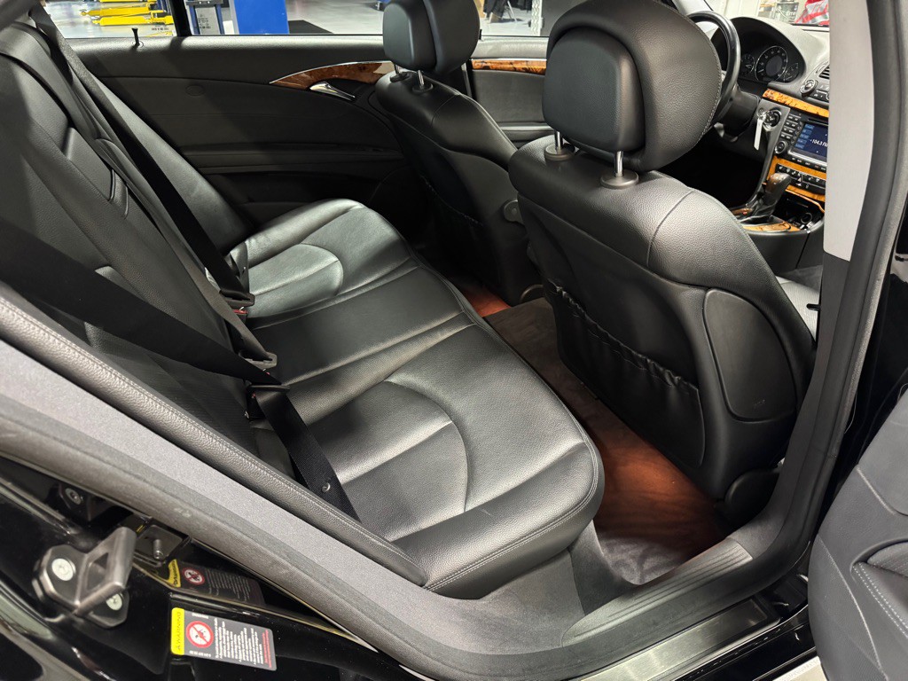 2006 Mercedes-Benz E-Class Image 21