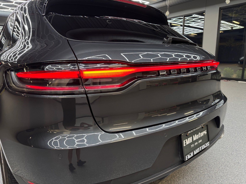2019 Porsche Macan Image 19