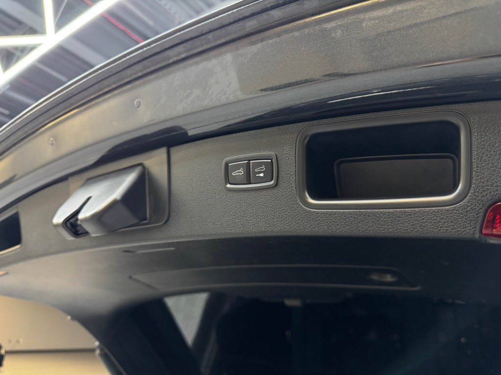 2019 Porsche Macan Image 27