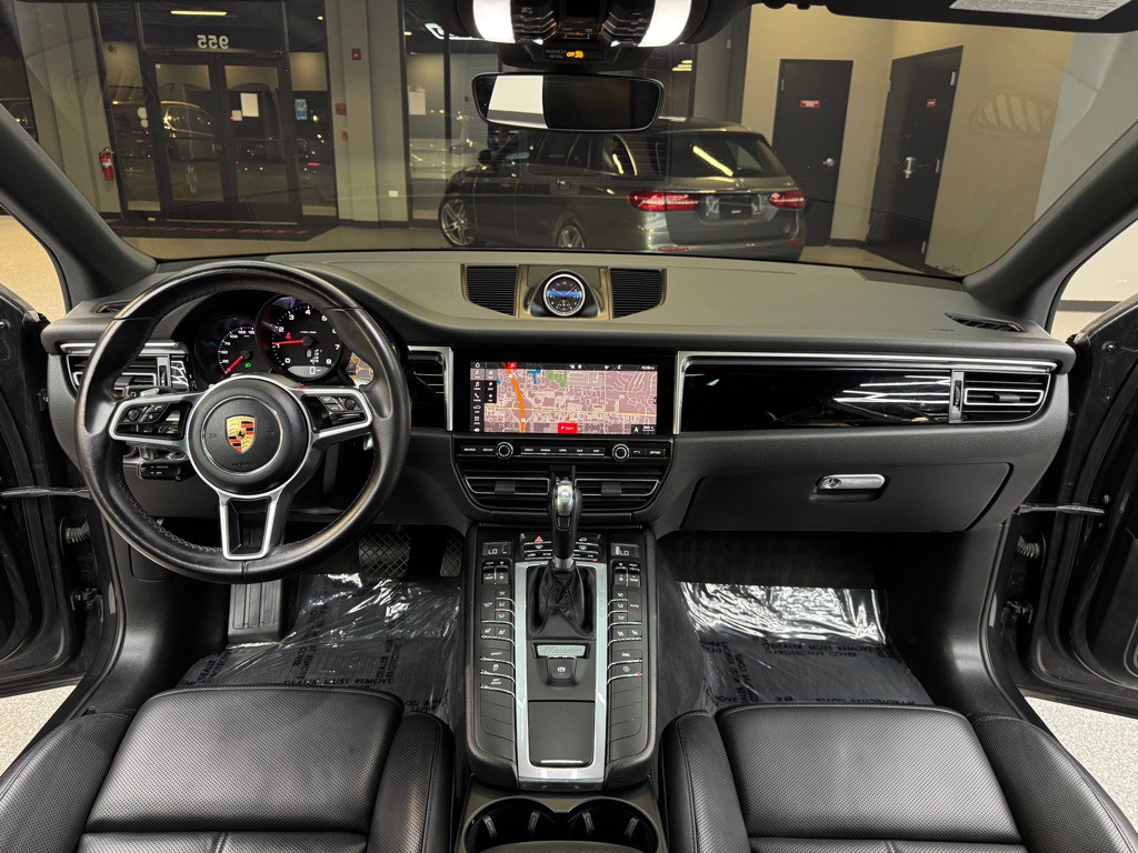 2019 Porsche Macan Image 33
