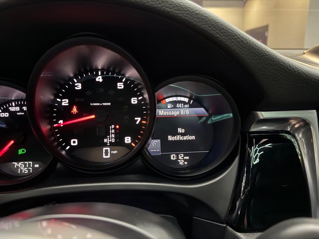 2019 Porsche Macan Image 39