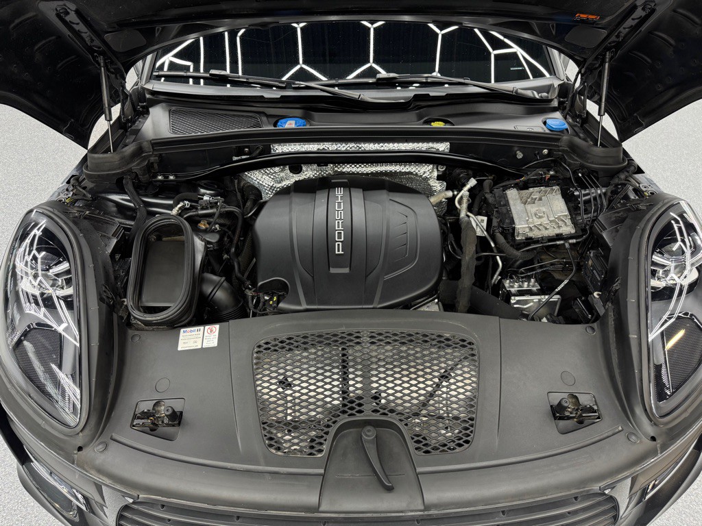 2019 Porsche Macan Image 42