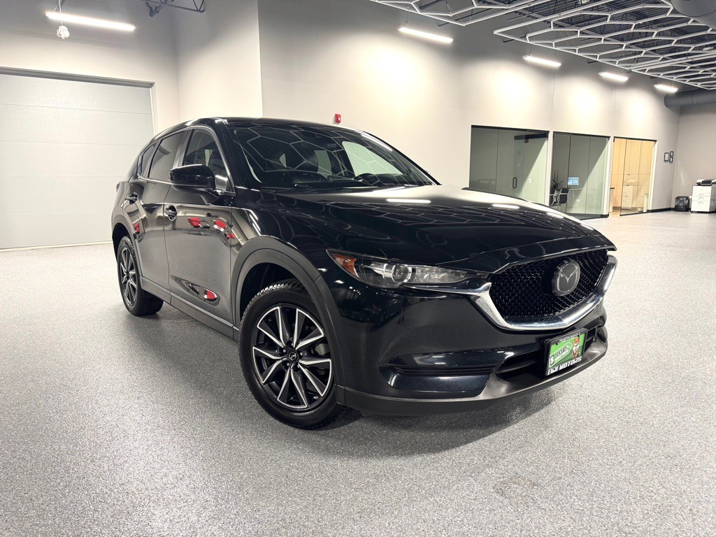2018 Mazda CX-5 Image 1