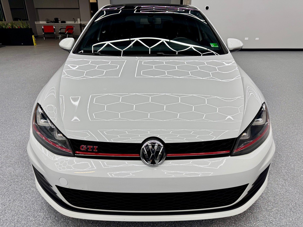 2017 Volkswagen GTI Image 5