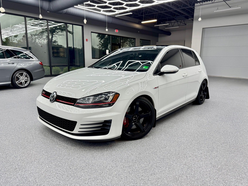 2017 Volkswagen GTI Image 6