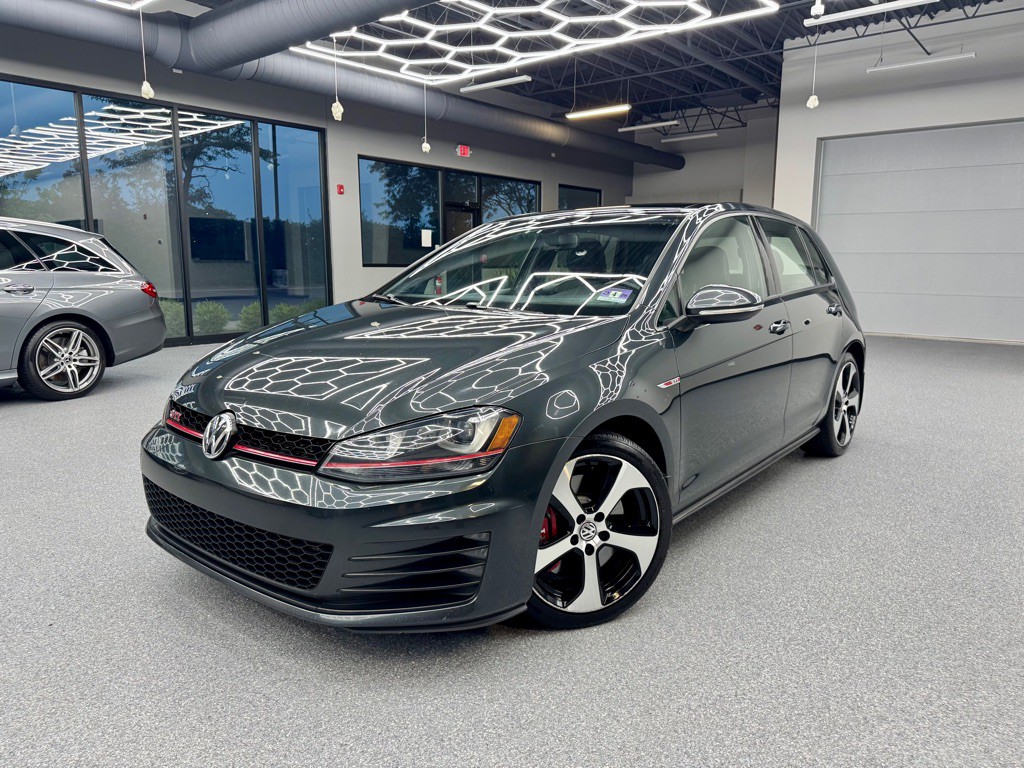 2017 Volkswagen GTI Image 5