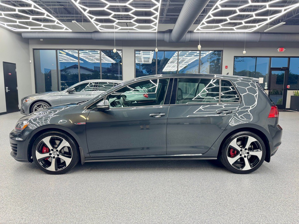 2017 Volkswagen GTI Image 7