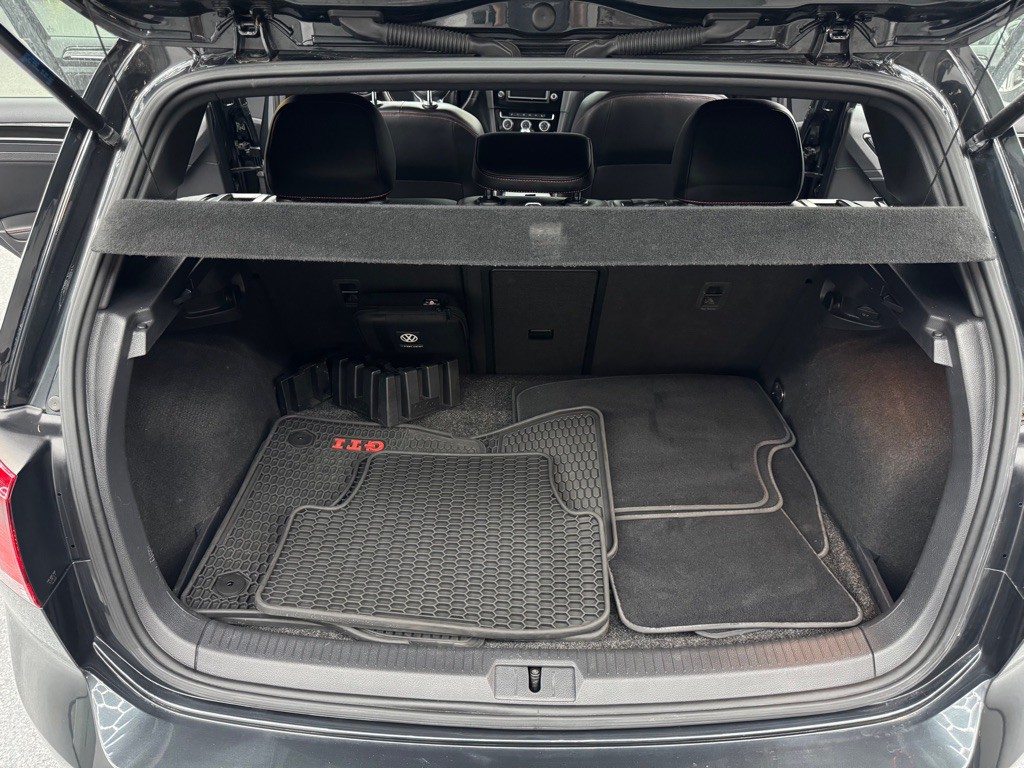 2017 Volkswagen GTI Image 20