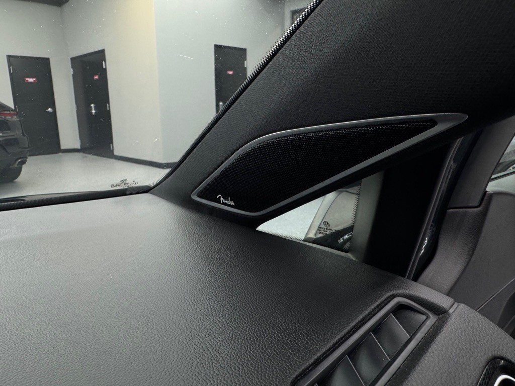 2017 Volkswagen GTI Image 30