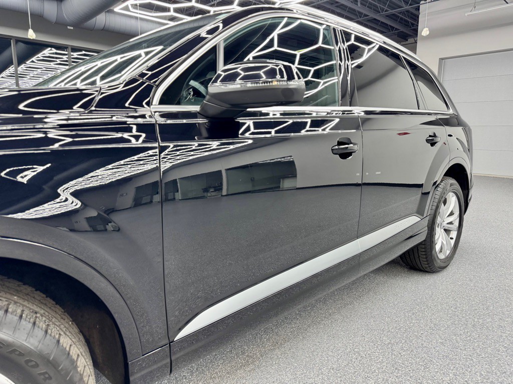 2017 Audi Q7 Image 8