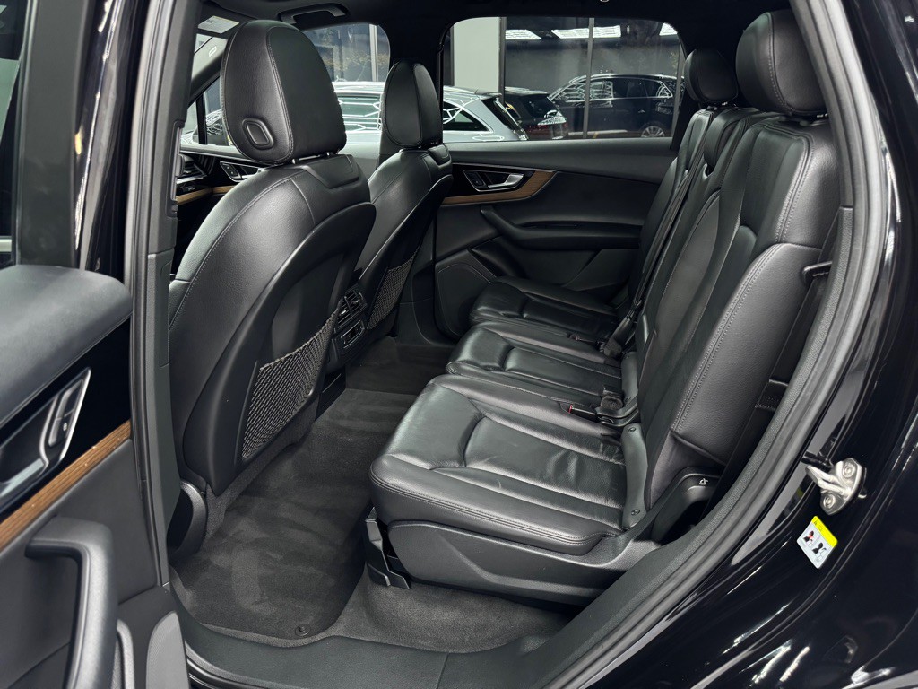 2017 Audi Q7 Image 26