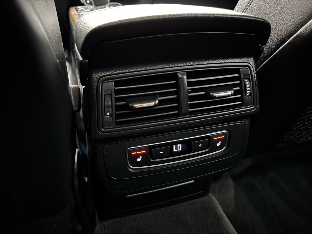 2017 Audi Q7 Image 27