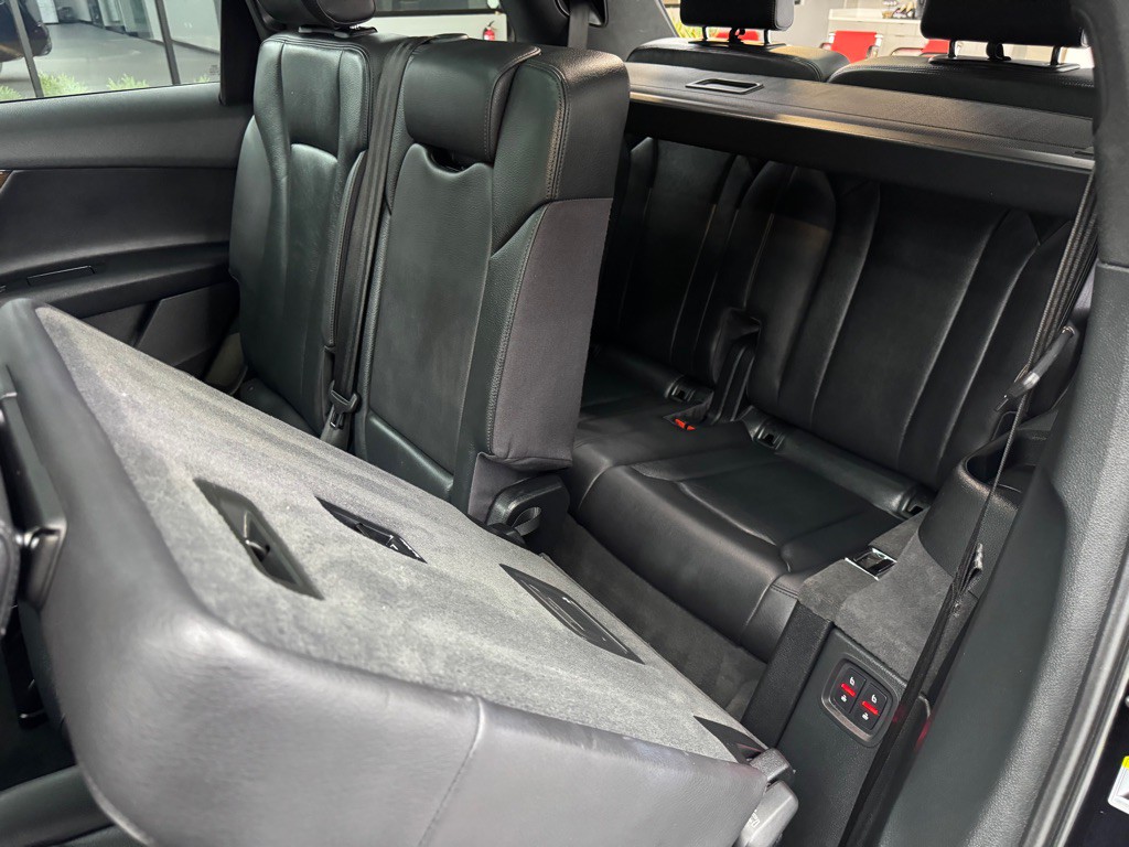 2017 Audi Q7 Image 28