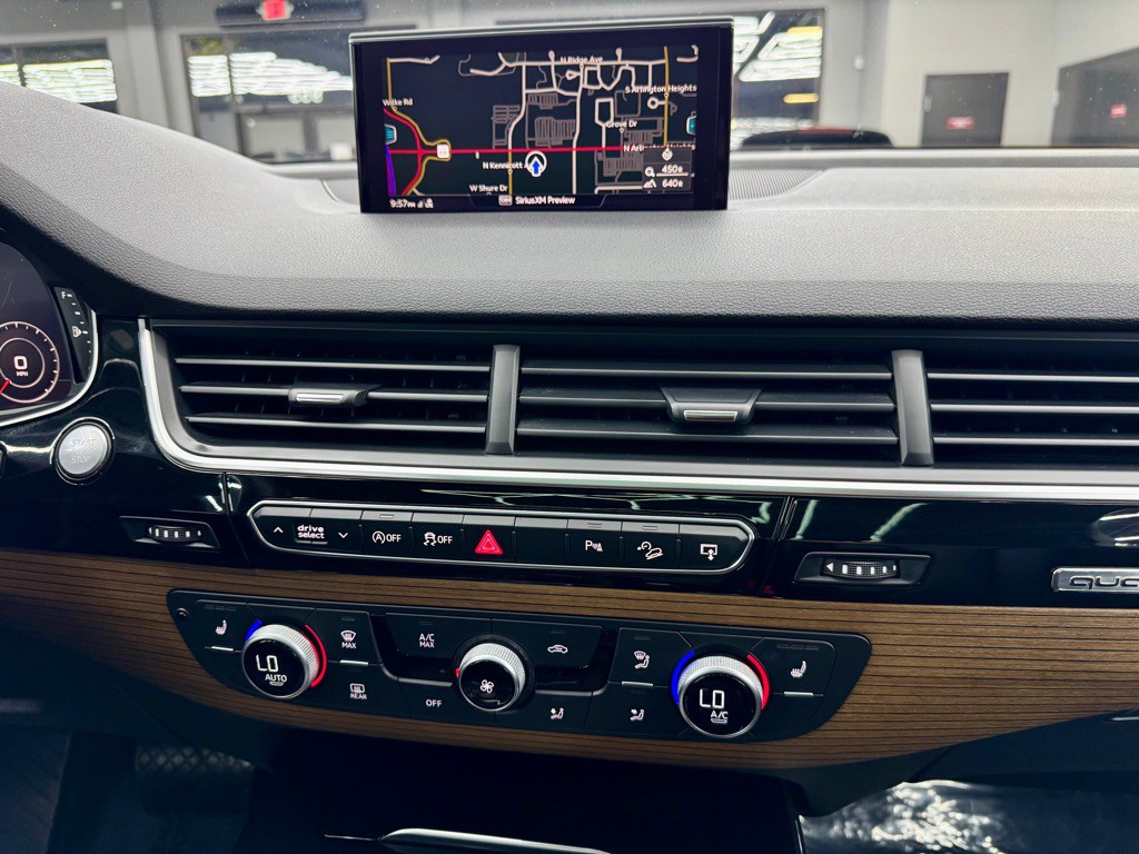 2017 Audi Q7 Image 38