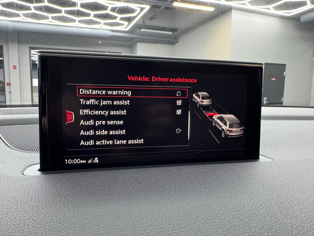 2017 Audi Q7 Image 41
