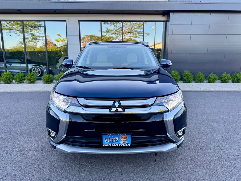 2017 Mitsubishi Outlander Image 3
