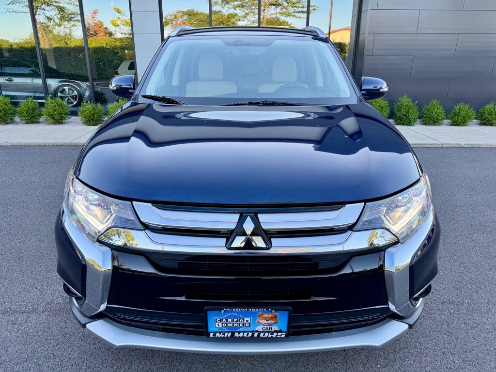 2017 Mitsubishi Outlander Image 4