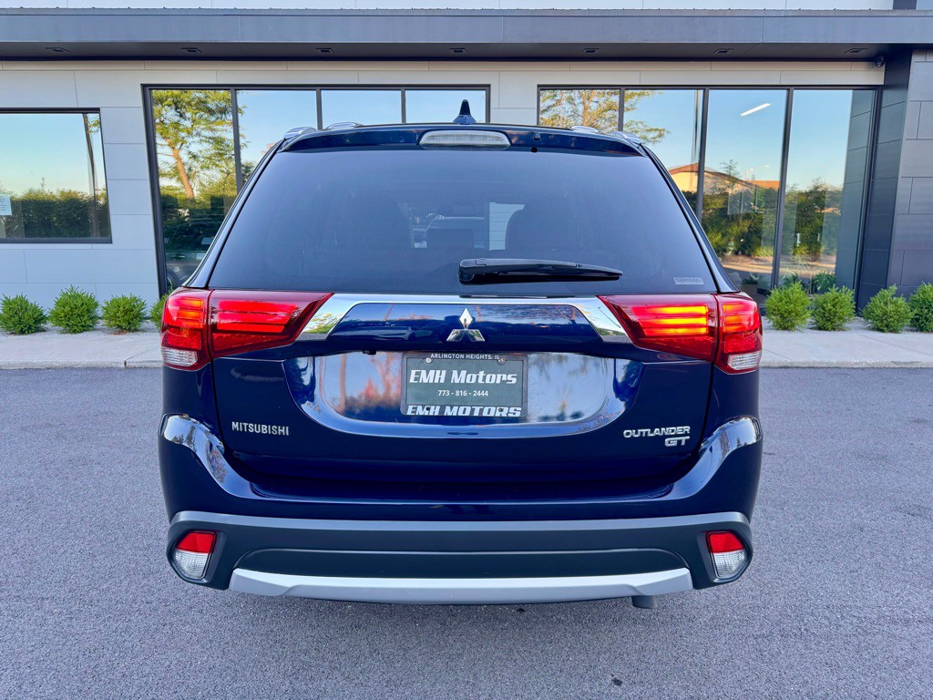 2017 Mitsubishi Outlander Image 10