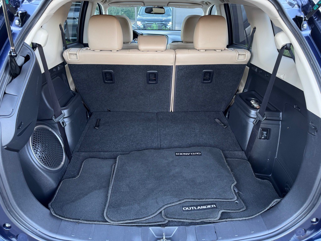 2017 Mitsubishi Outlander Image 21