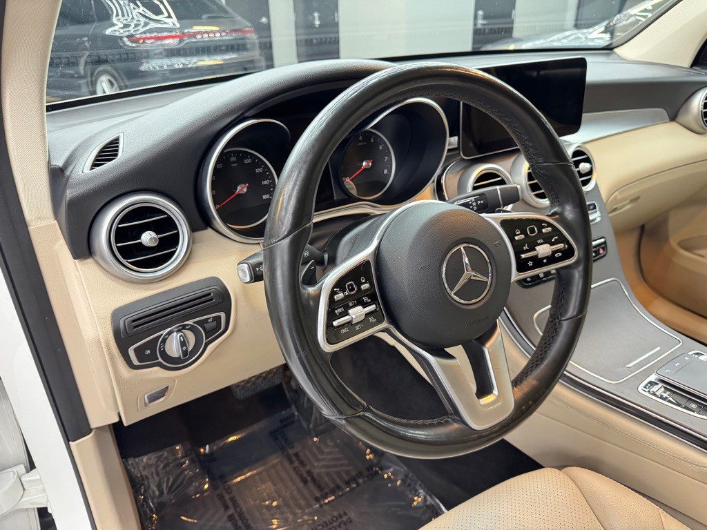 2020 Mercedes-Benz GLC-Class Image 21