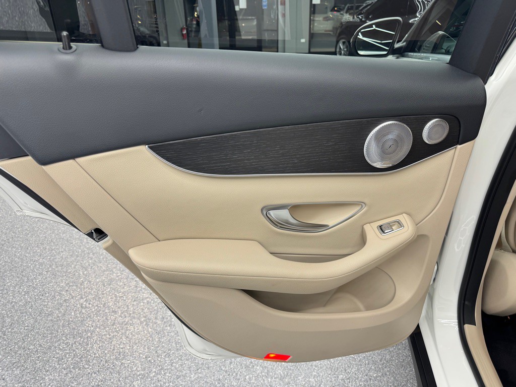 2020 Mercedes-Benz GLC-Class Image 22